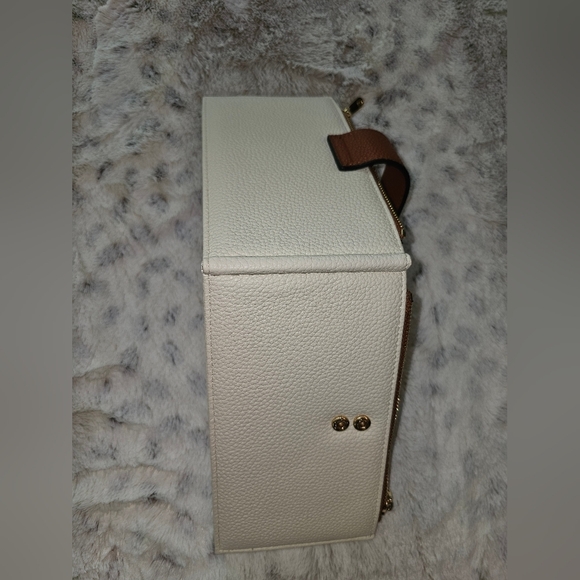 Bostanten Cream and Brown Women's Bifold Card Wallet with RFID Protection - Picture 4 of 10